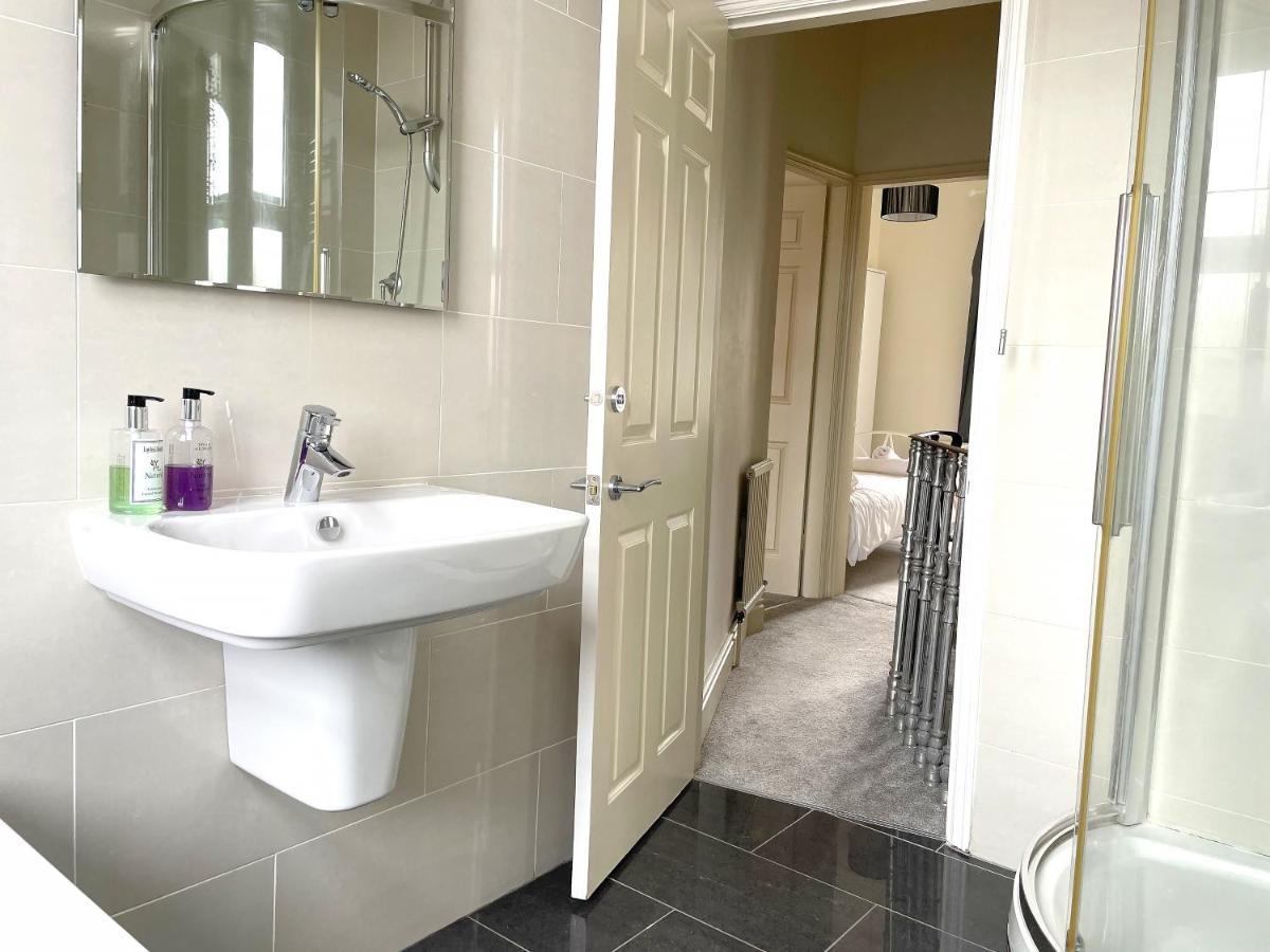 The Vines - Stunning Period Home With Free Parking يورك المظهر الخارجي الصورة